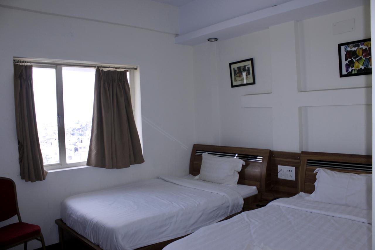 Hotel Akash Sarovar Purulia Chambre photo